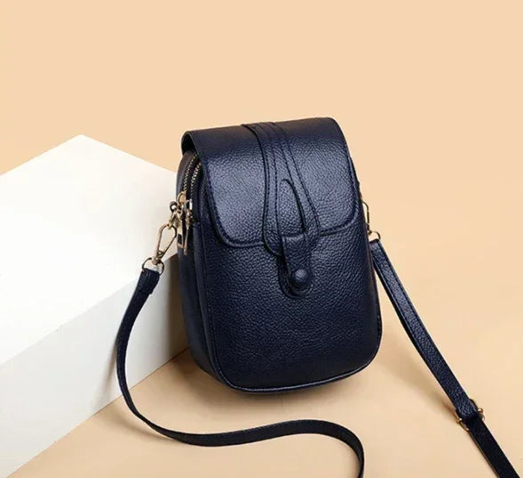 Autour du mot-clé principal "Sac à Main Bandoulière", gravitent de nombreux mots-clés long-tail issus de la description du produit ChicBox™, tels que "sac à main bandoulière pour quotidien stylé", "petit sac bandoulière en cuir PU premium", "sac bandoulière ajustable avec compartiments intelligents", "sac à main bandoulière léger pour liberté de mouvements", "accessoire sac bandoulière polyvalent pour toutes tenues", "sac bandoulière design carré moderne et élégant"