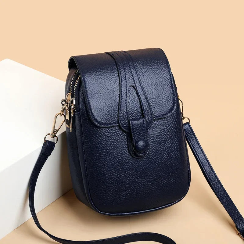 Autour du mot-clé principal "Sac à Main Bandoulière", gravitent de nombreux mots-clés long-tail issus de la description du produit ChicBox™, tels que "sac à main bandoulière pour quotidien stylé", "petit sac bandoulière en cuir PU premium", "sac bandoulière ajustable avec compartiments intelligents", "sac à main bandoulière léger pour liberté de mouvements", "accessoire sac bandoulière polyvalent pour toutes tenues", "sac bandoulière design carré moderne et élégant"