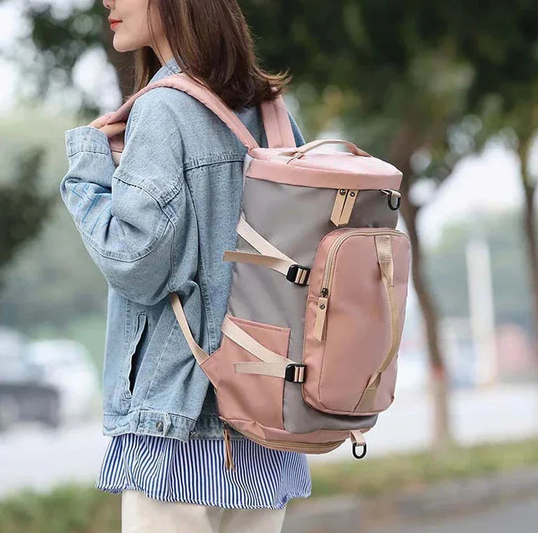 Sac de sport femme Luméra élégant avec rangement chic et compartiments multiples. Sac de sport femme avec compartiment à chaussures indépendant. Sac de sport femme grande capacité pour salle de sport et voyage. Sac de sport femme imperméable et léger pour déplacements quotidiens. Sac de sport femme yoga et fitness avec poches pratiques. Sac de sport bandoulière chic et polyvalent pour femme de Rangement Chic. Sac de sport femme week-end pratique 