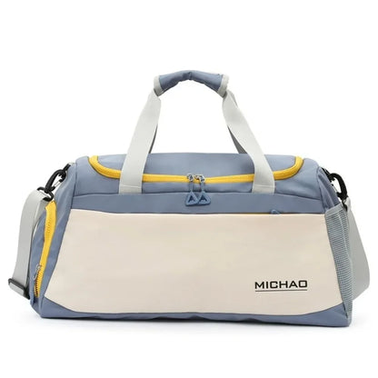 Découvrez le sac de sport femme avec compartiment étanche pour vêtements humides, idéal pour les femmes actives cherchant un sac de sport femme polyvalent pour yoga et piscine, ce sac de sport femme imperméable en polyester Oxford résistant aux intempéries offre une organisation intelligente avec séparation sèche et humide pour éviter les odeurs désagréables, parfait comme sac de sport femme grande capacité 50x27x23 cm pour week-end improvisé ou entraînement quotidien, disponible en coloris tendance comme s
